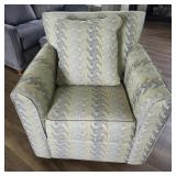 Lazyboy Swivel Chair 35" H  31" L  34" W
