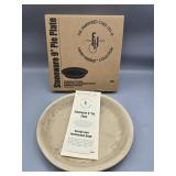 Pampered Chef Stoneware 9"Pie Plate #1425 w Box