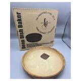 Pampered Chef Deep Dish Baker #1390 w Box