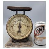 Vintage National Family Scale 8" H ï¿½ 8" L ï¿½ 6" W