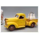Product Miniature Co. Milk Truck