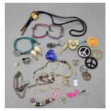 Jewelry Lot Crafting Most has damage - Buttons