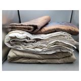 Comforter & Pillow Shams