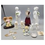 Angel Figurines, Candle Holder -Has Crack, Light