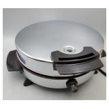 Toastmaster Waffle Maker w Box