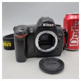 Nikon D70 6.1mp digital SLR camera, rubber case