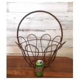 Outdoor Wrought Iron Metal Planter Basket 21' Outdoor Wrought Iron Metal Planter Basket 21'