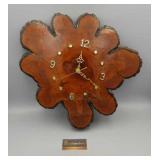 RUSTIC WOOD WALL CLOCK - CLOCK WORKS HOWEVER RUSTIC WOOD WALL CLOCK - CLOCK WORKS HOWEVER