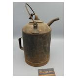 VINTAGE METAL GAS/KEROSENE CAN VINTAGE METAL GAS/KEROSENE CAN