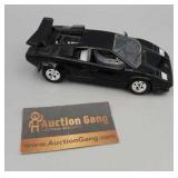 DIECAST - 1988 LAMBORGHINI COUNTACH 1:24 SCALE DIECAST - 1988 LAMBORGHINI COUNTACH 1:24 SCALE
