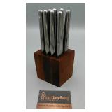 8 Vermo Stainless Steel Butter Knives & Block 8 Vermo Stainless Steel Butter Knives & Block