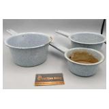SET OF 3 SPECKLED ENAMELWARE PANS SET OF 3 SPECKLED ENAMELWARE PANS