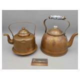 SET OF 2 COPPER TEAPOTS - ONE HAS CERAMIC HANDLES SET OF 2 COPPER TEAPOTS - ONE HAS CERAMIC HANDLES