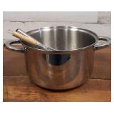 Stainless Steel Pot with 2 Whisk Stainless Steel Pot with 2 Whisk