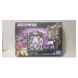 Mega Bloks Monster High Graveyard Garden Party