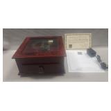 Thomas Pacconi Classics Christmas Music Box w/