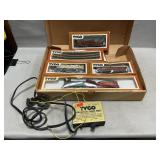 Tyco HO Scale Lock motive (2) Coach Cars, Combine