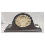 (1) Vintage Mantle Clock (No Key/Poor Condition)