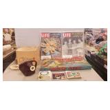 Assorted Vintage Items Including View-Master