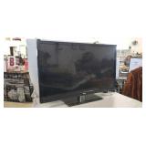 (1) RCA 32" LED LCD HDTV Flat Screen TV (No