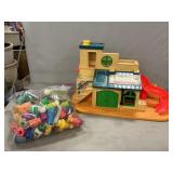 Fisher-Price Sesame Street Clubhouse, Figures &