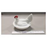 (1) Vintage Westmoreland Milk Glass Hen On Nest