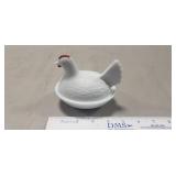 (1) Vintage Milk Glass Hen On Nest Covered Dish