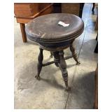 Clawfoot Style Stool