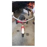 (1) Vintage Hedstrom Tricycle
