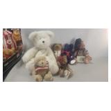 (6) Assorted Boyd's Bears