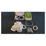 Tray Of Assorted 14K Gold Jewelry (UNVERIFIED)