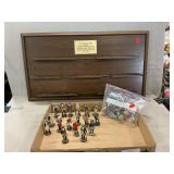 1981 Yorktown Bicentennial Display Shelf With