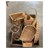 Box Lot With Baskets, Decorative Wicker Pieces