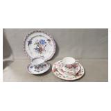 (1) Cobridge 9.5' Plate w/ Tea Cup & Saucer,