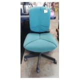(1) Office Desk Adjustable Chair