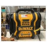 DeWalt Portable Digital Power Station & Jump