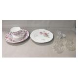 (1) Crown Staffordshire 8' Plate, Royal Victoria
