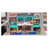 (1) Fisher-Price Little People "Big Helpers Home"