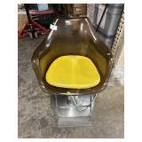 Vtg Salon Chair
