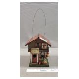 (1) Decorative Wooden Bird House