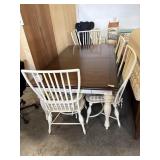 Table and 6 Chairs w/ 2 Leaves