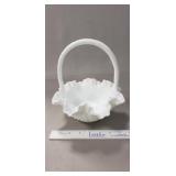 (1) Vintage Fenton White Milk Glass Basket