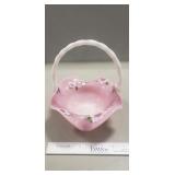 (1) Vintage Fenton Art Glass Basket