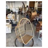 Pedestal Swing