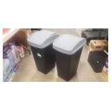 (2) Plastic Trash Cans (12"ï¿½17"ï¿½26")