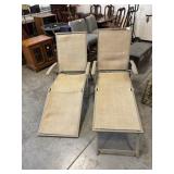 (2) Folding Lounge Chairs