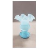 (1) Vintage Fenton Art Glass Vase (6.5" Tall)