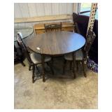 Round Table w/ 3 Chairs