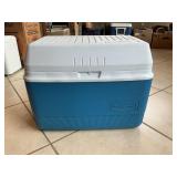 Rubbermaid Cooler