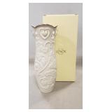 (1) Lenox Vase w/ Box (8.5" Tall)